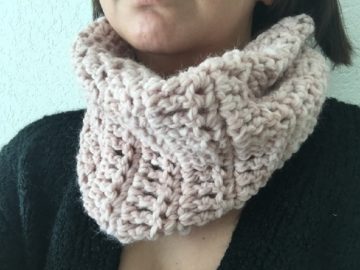 Patroon: roze col sjaal haken