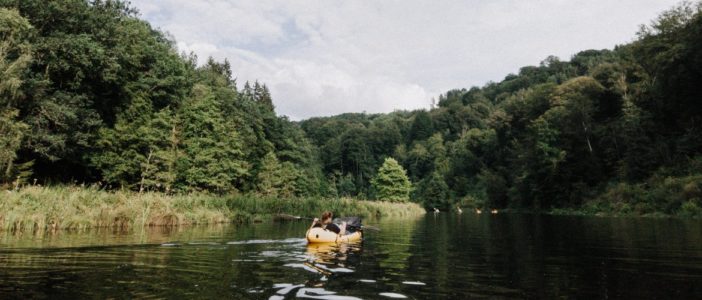 Packraften in de Ardennen: wandelen met een opblaasboot